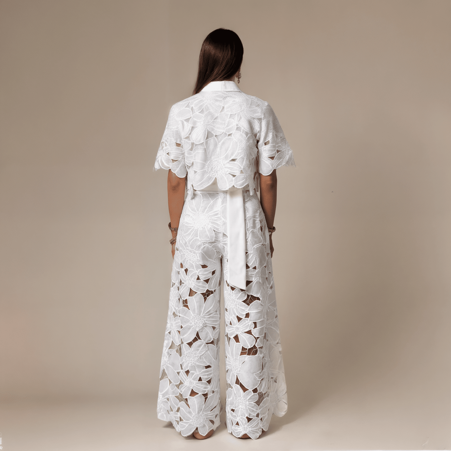 Conjunto Feminino de renda PluziGramora | Luxury Ladies Clothing